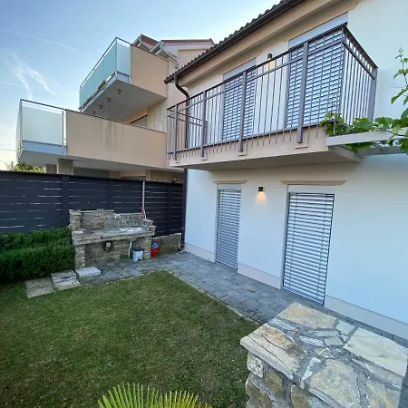 Apartma Apartmaji Vera