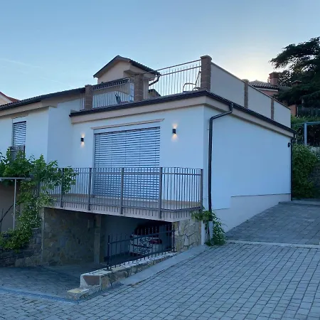 Apartmaji Vera *
