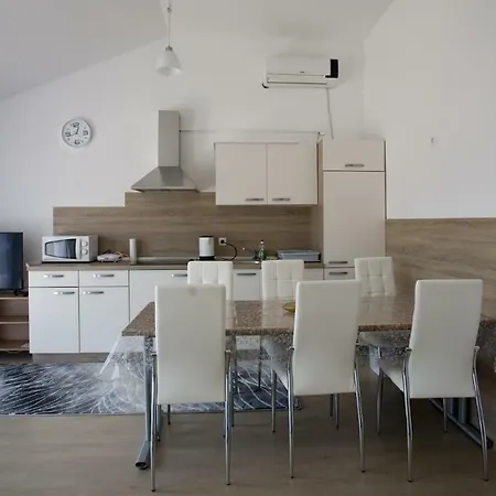 Apartmaji Vera
